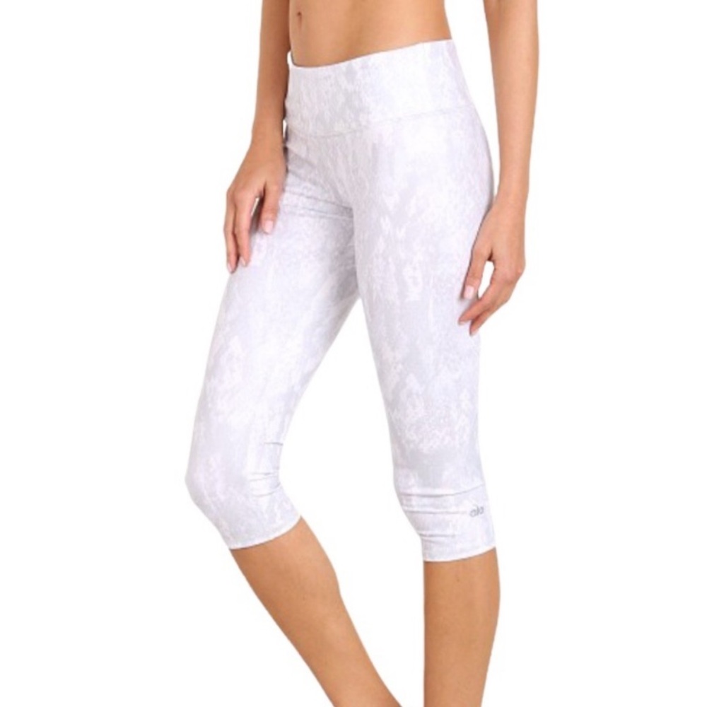 Alo Yoga Leggings Women’s Small Gray White Python Print Cropped High‎ Rise Yoga